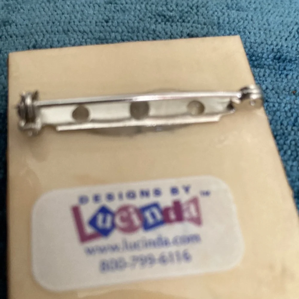 Lucinda people pin
